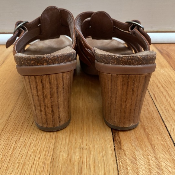 Dansko Dina Sandal Full Grain Leather Woven Strappy Block Heel Sandals Size 39 - Picture 6 of 10